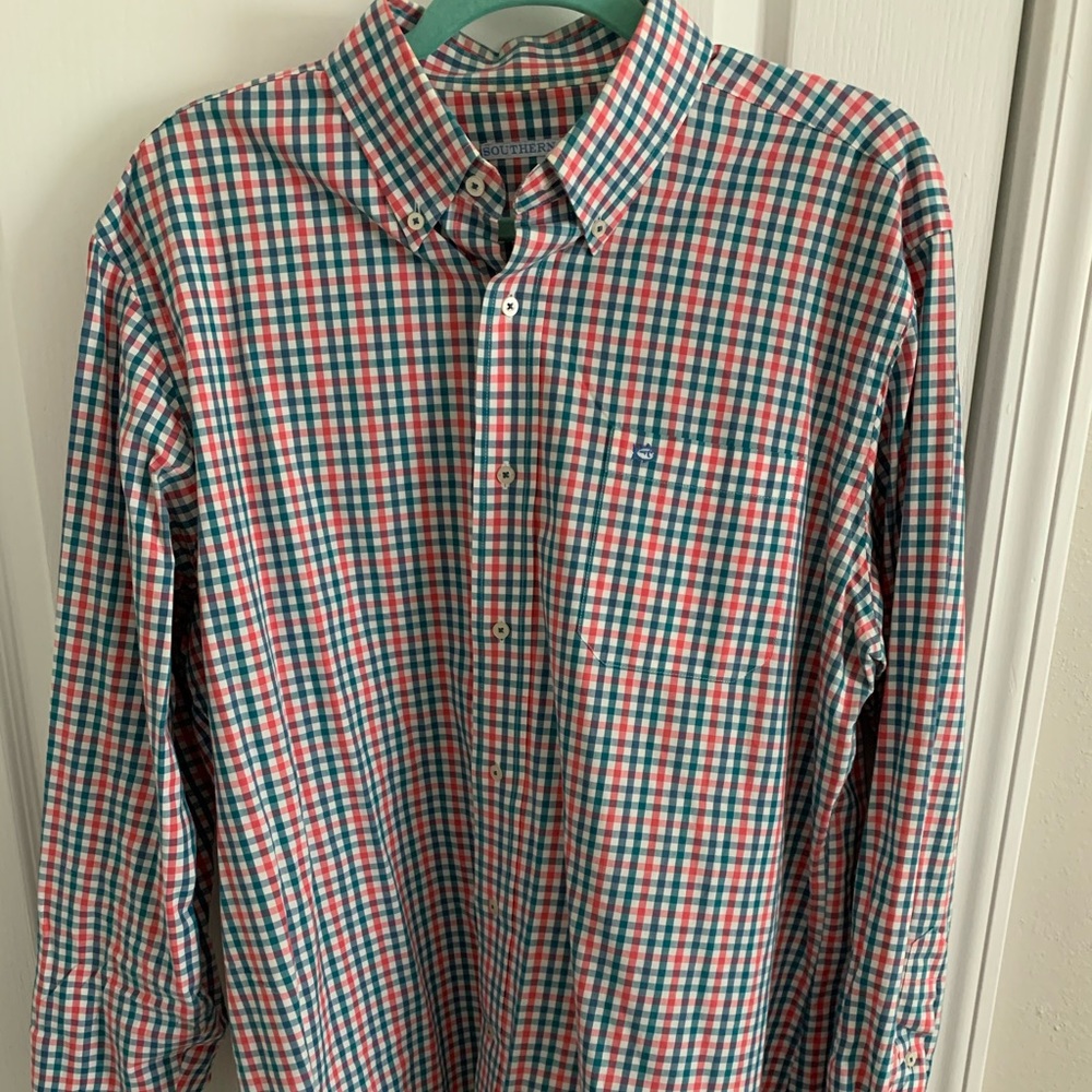 Men’s Large Southern Tide button up shirt